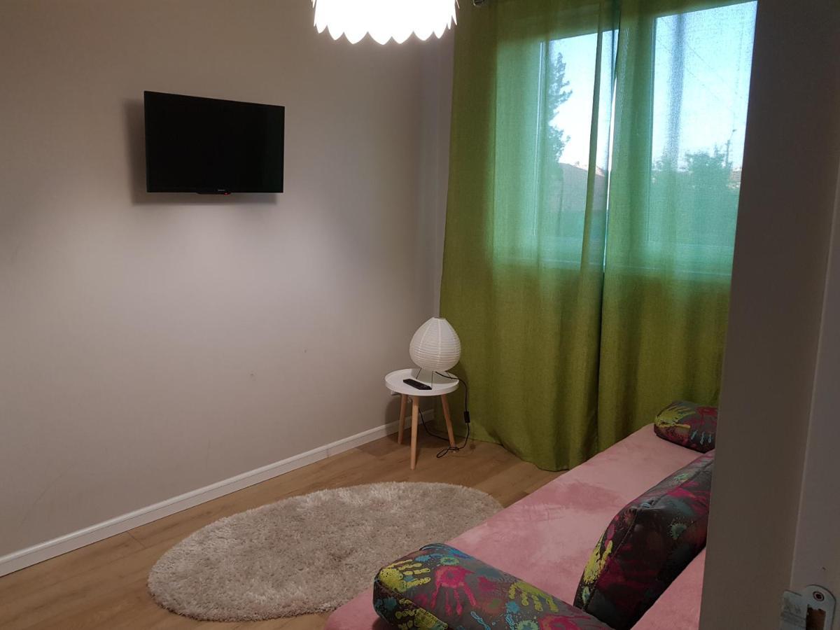 Sunshine Apartament Târgu-Mureş Quarto foto